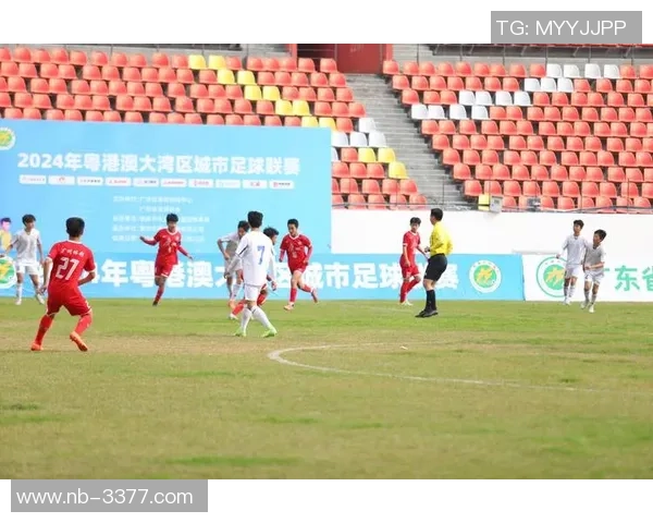 璀典足球引领潮流探索足球文化的魅力与未来发展之路 璀典足球引领潮流探索足球文化的魅力与未来发展之路