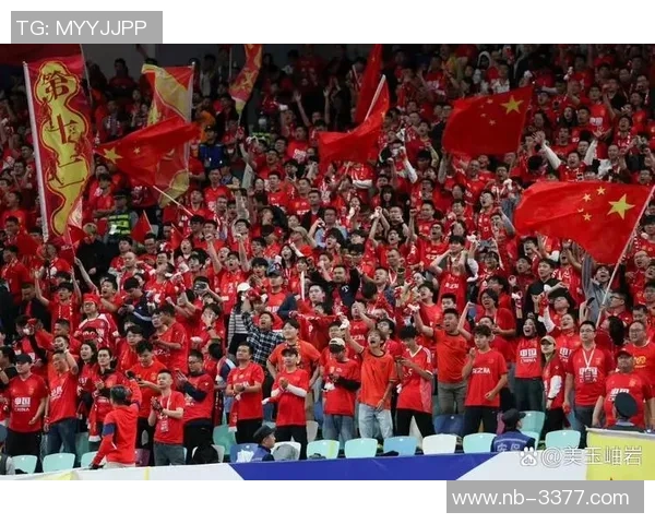 足球佛山开赛激情四溢球迷齐聚共庆盛事展现城市活力与团结精神 足球佛山开赛激情四溢球迷齐聚共庆盛事展现城市活力与团结精神